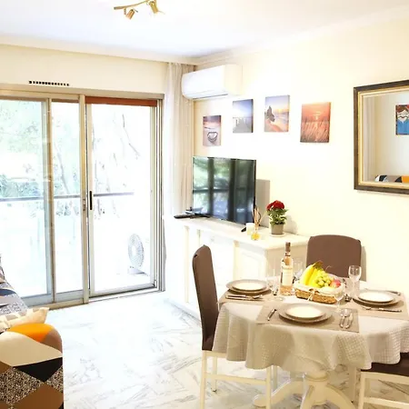 Apartment Cinema Festival Apartment: Netflix, Iptv & Free Parking